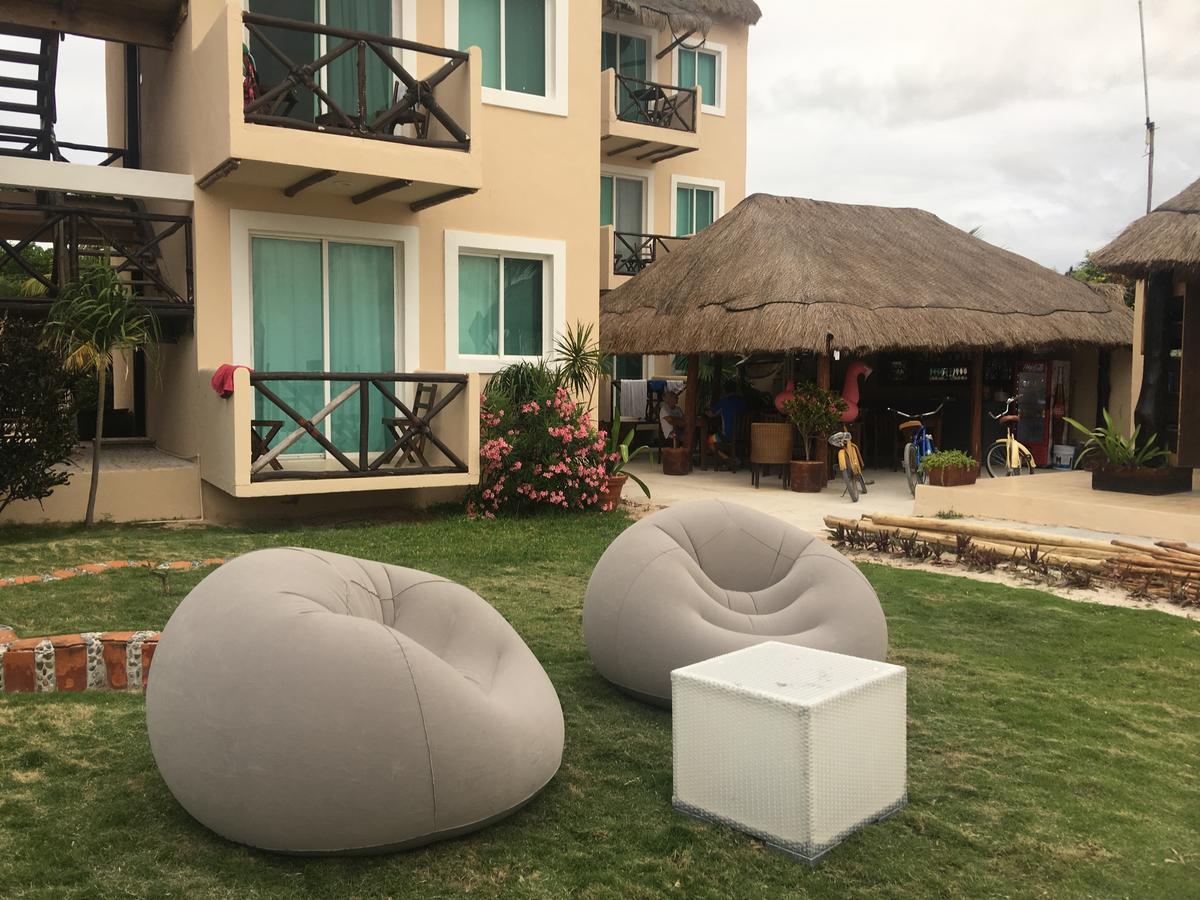 Hotel Arenas Mahahual Exterior photo